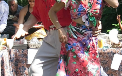 Hawaiian Picnic dance demo